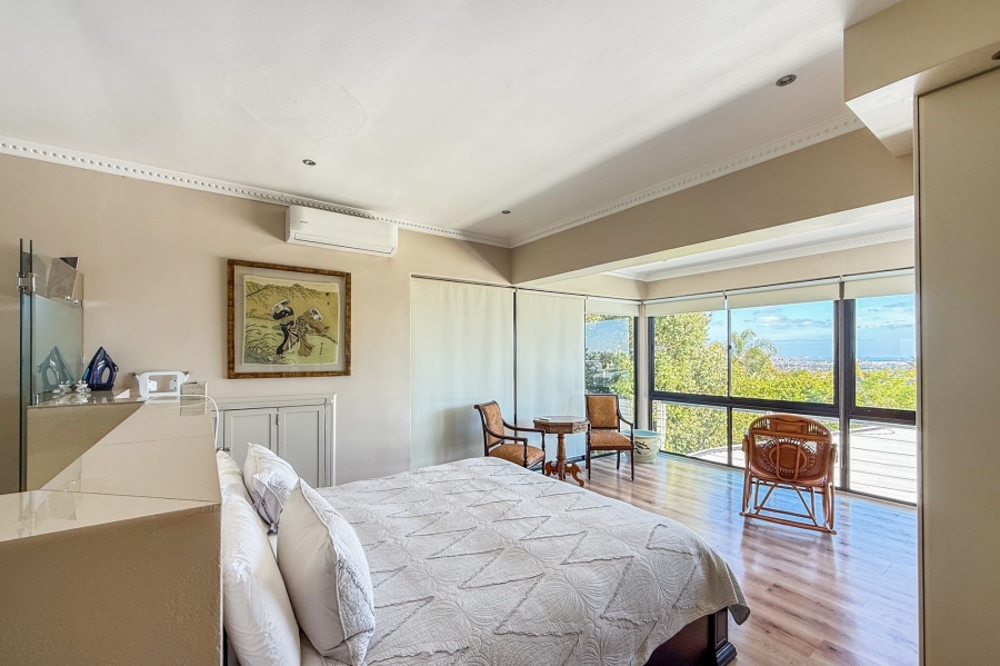 5 Bedroom Property for Sale in Plattekloof Western Cape